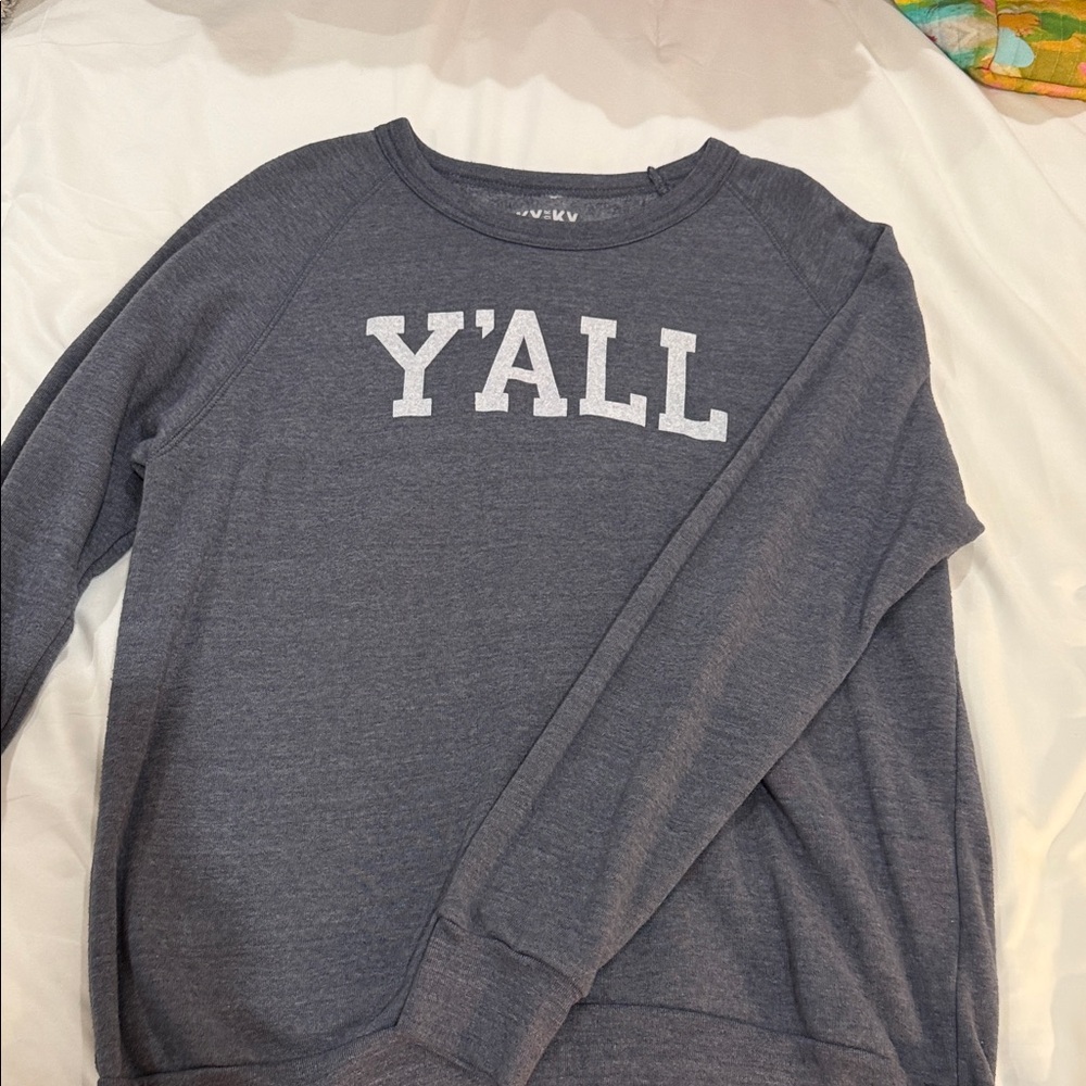 Women’s Sweater!!